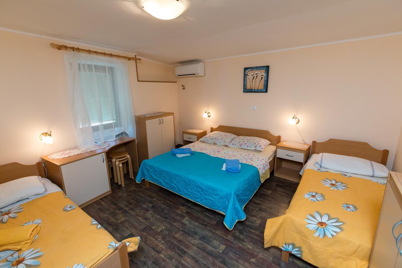 Apartma In Sobe Pilih 비파바 외부 사진
