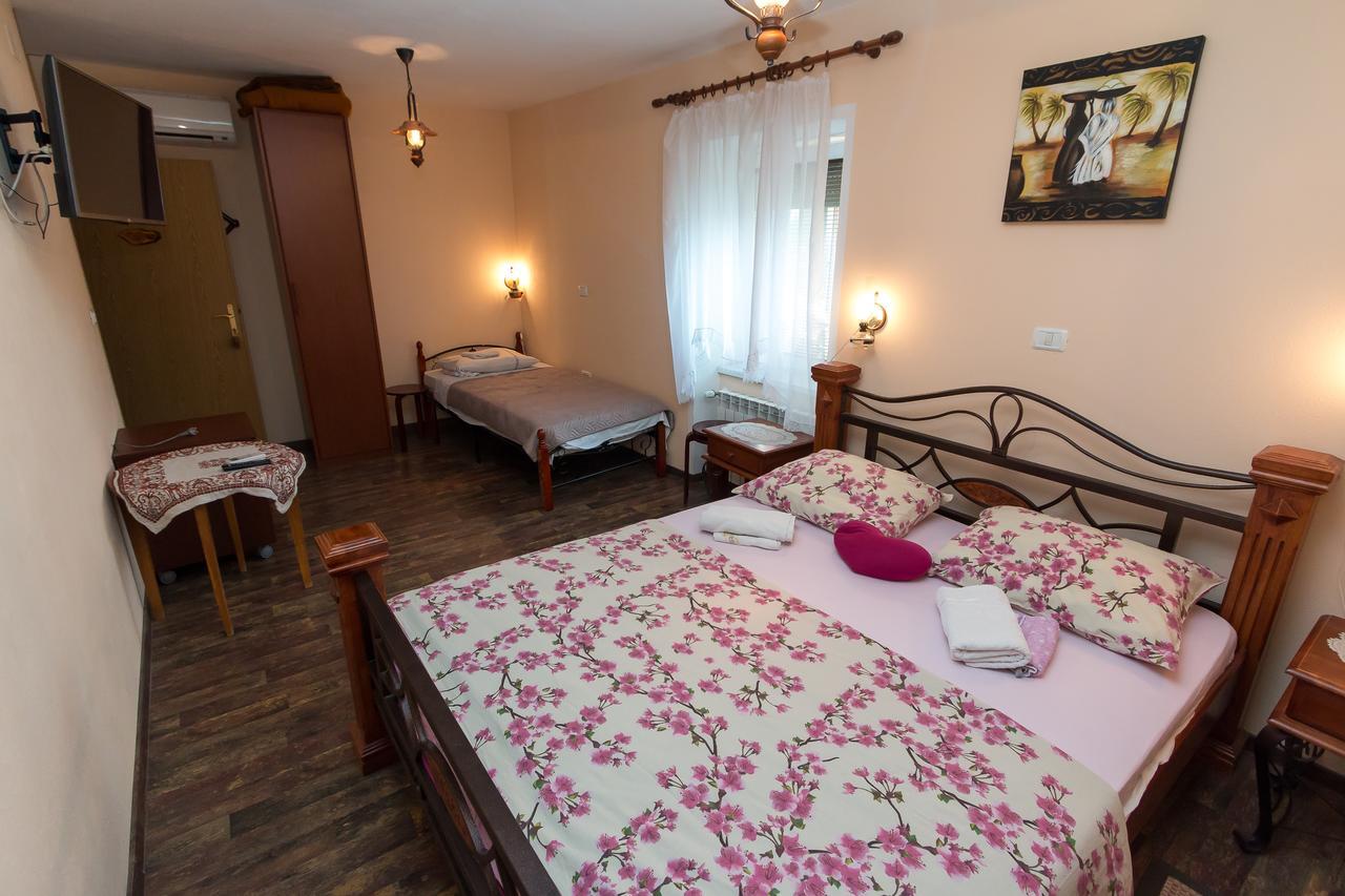 Apartma In Sobe Pilih 비파바 외부 사진